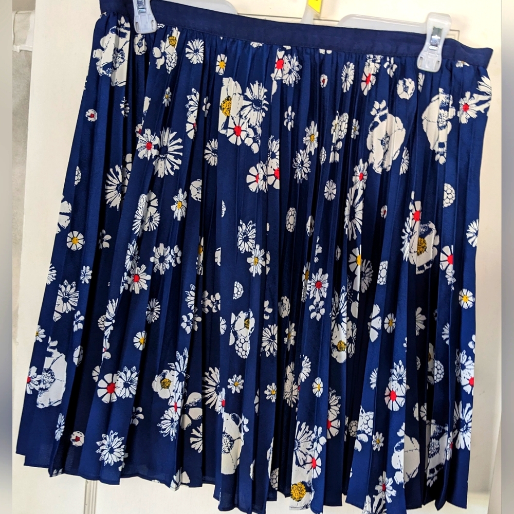 Jason Wu for Target Women's Navy Blue Floral Pleated Skirt Size 16 - Picture 2 of 10
